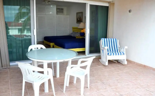 Cancun Beach Apartments