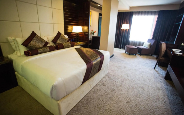 Royale Signature Hotel