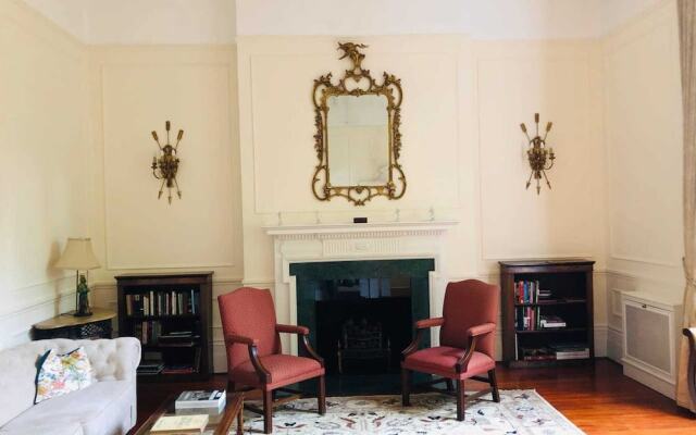 Guestready - Live Like a Lord in a Historic Chelsea Flat