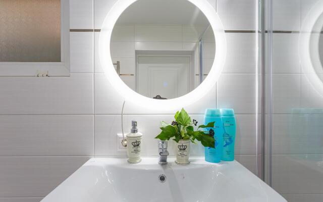 LaMare (LaMare) on Komsomolskaya street 4