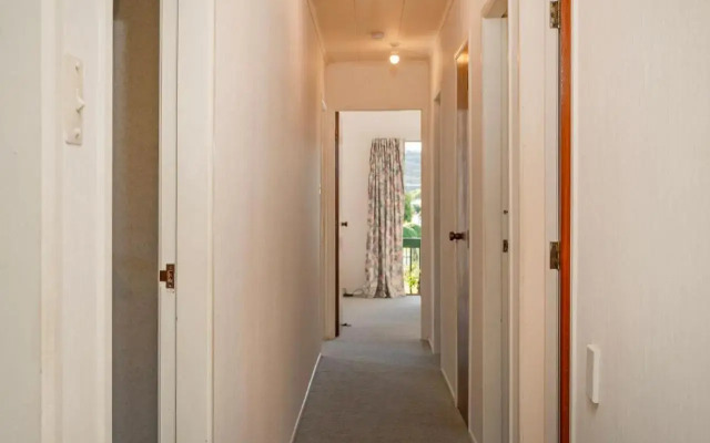 The Jandal House - Whitianga Holiday Home