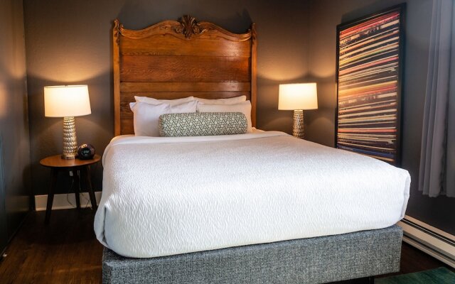 Kasa The Oxford Seattle