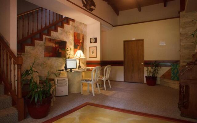 Lokahi Lodge