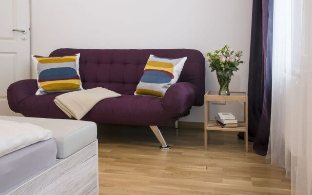 Leon Apartment