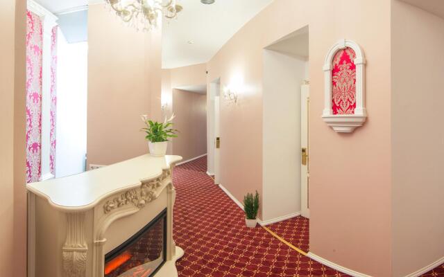 Grand Tatarskiy Apartments