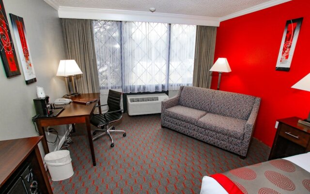 Ramada Lewiston Hotel & Conference Center