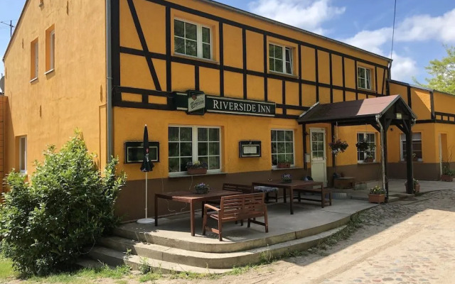 Riverside Inn