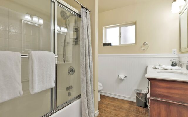 THE Sugar Chalet #2171