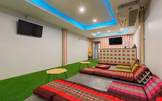 Popeyes Hostel Coffeeshop and Beer Bar