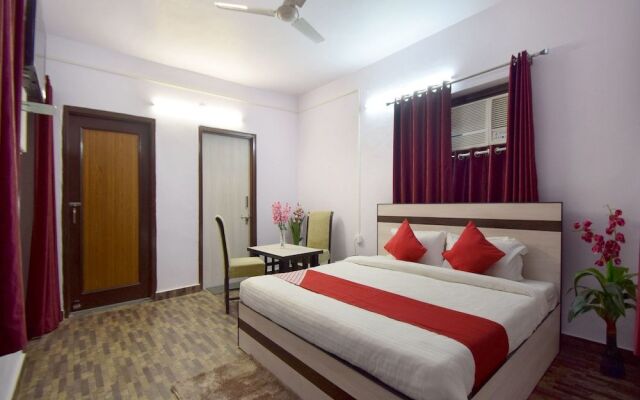 OYO 23553 Padamgarh Residency
