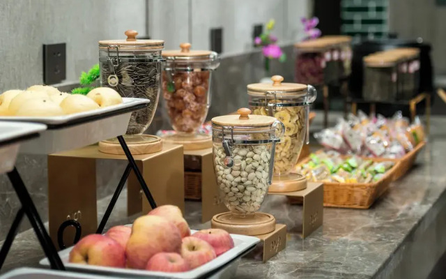Mehood Lestie International Hotel Nancun Wanbo Metro Station Branch