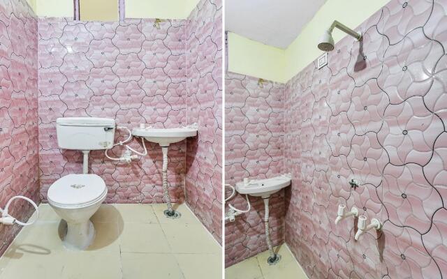 OYO Flagship 77558 Baba Guest House