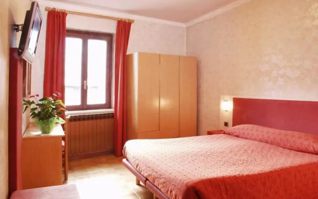Euro Hotel