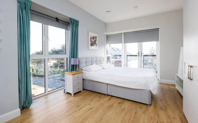 Luxury Seaview Apartment in Dun Laoghaire
