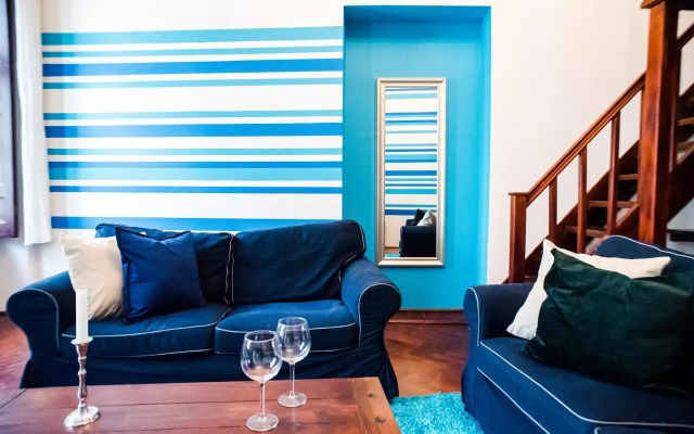 Indigo Apartment With Free Parking