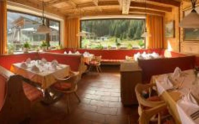Alpinhotel Zirbenhof