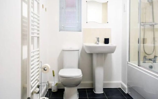 1 Bedroom Apt Leamington Spa Peregrine