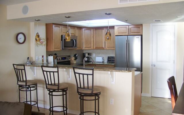 Chateaux 309 Apartment
