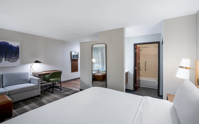 Staybridge Suites West Des Moines by IHG