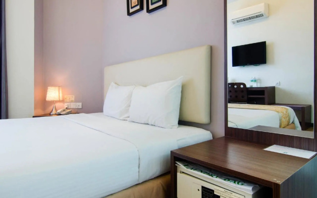 8 Days Boutique Hotel @ Mount Austin JB