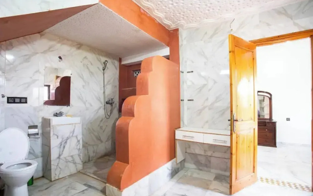 Villa Familiale De 5 Chambres Avec Piscine