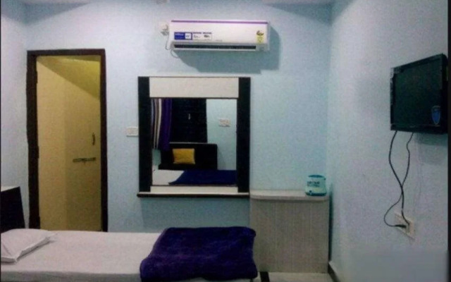 SPOT ON 70774 Hotel Rajshree