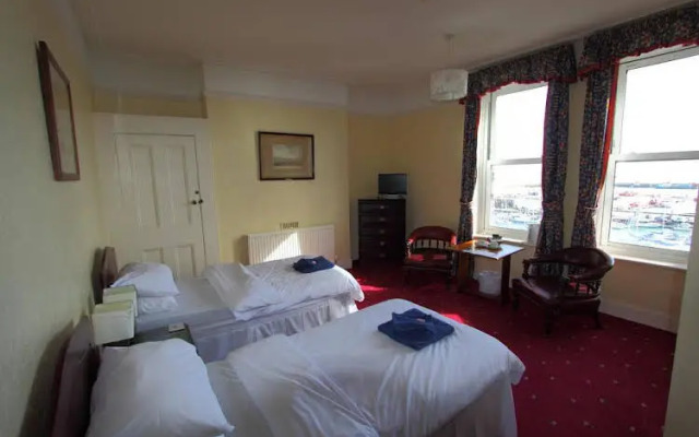 Royal Temple Yacht Club