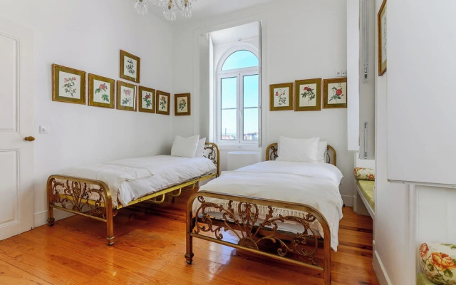 Portas do Castelo Apartments