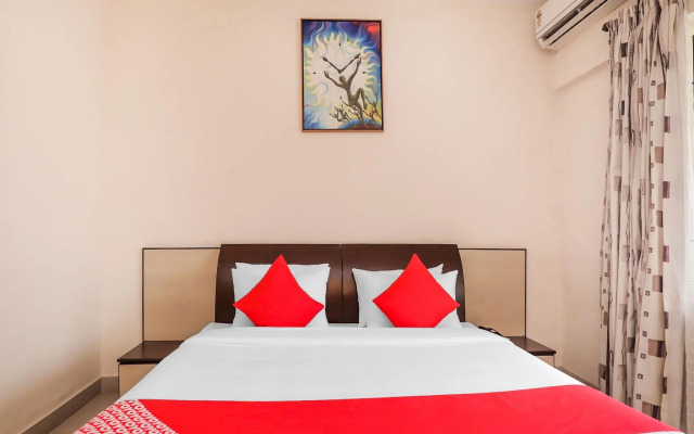OYO 17278 Hotel Srinivas