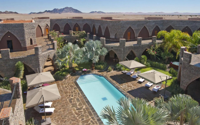 Le Mirage Resort and Spa