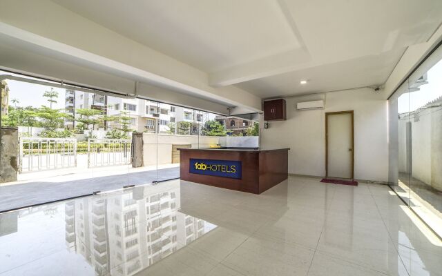 FabHotel Limestone Suites