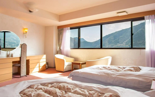 Hotel Second Stage – Guest Rooms – Takamatsu
