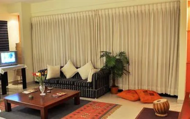 Sterling Suites - Langford Town