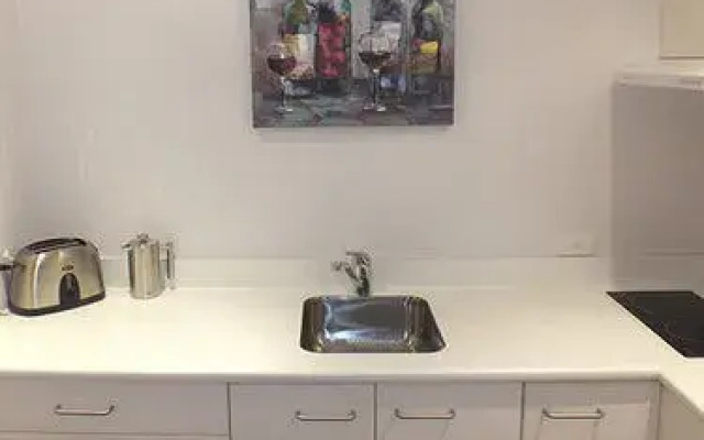 Russell View Apartments