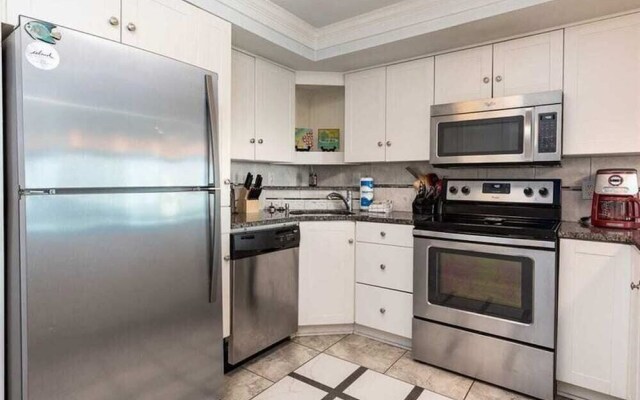 Castaways by Meyer Vacation Rentals