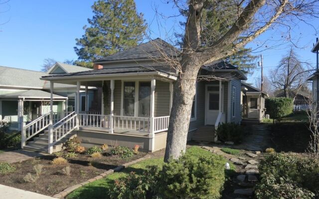 '1900' House ~ Near Osf~sleeps 8
