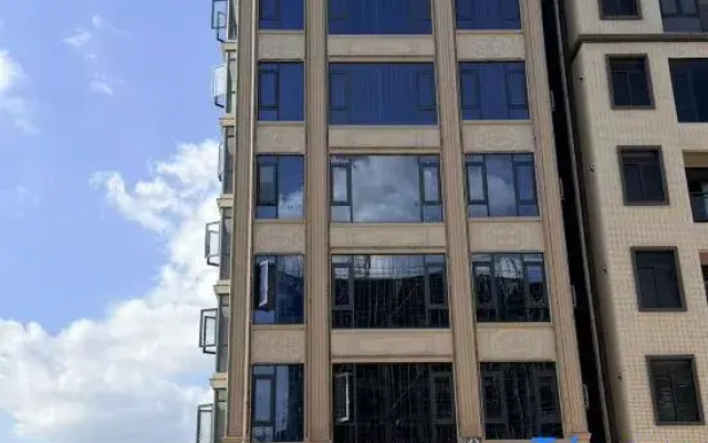 Yazhi Serviced Apartment (Zhanjiang Leizhou Maodegong Drum City)