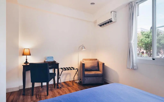 Mutter Apartment
