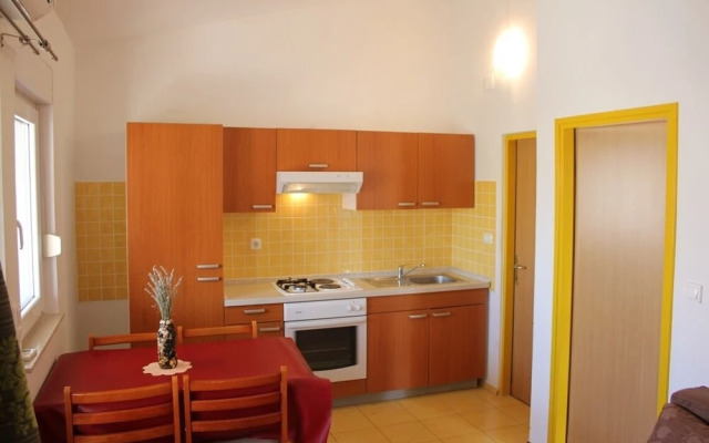 Ante - 50m From the sea - A2 Zuti