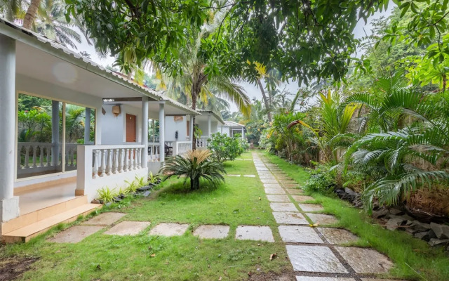 OYO 42083 La Riviere Resort