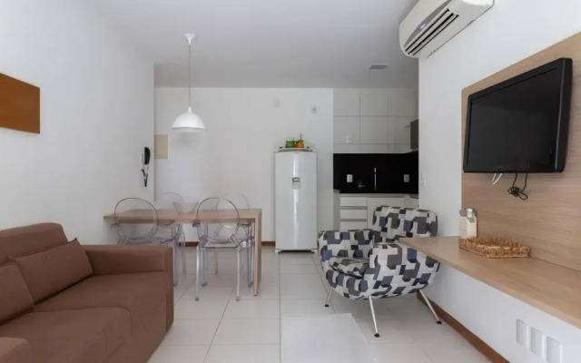 Lind Ssimo Apartamento em Condom nio com Piscina