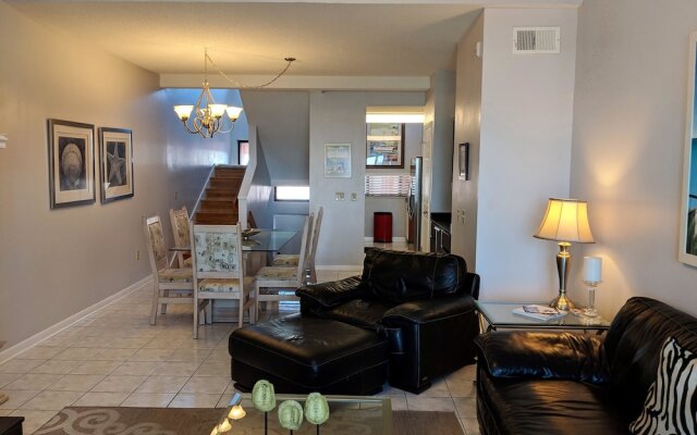 Palm Beach Club by Surfside VR