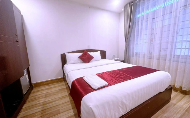 White Horse Hotel & Restaurant
