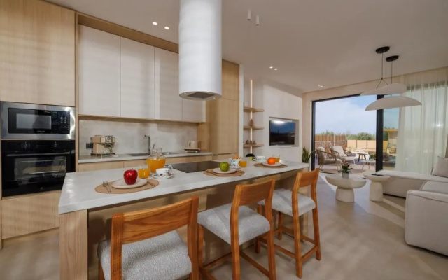 Sokratis LocoLux Villas & Suites