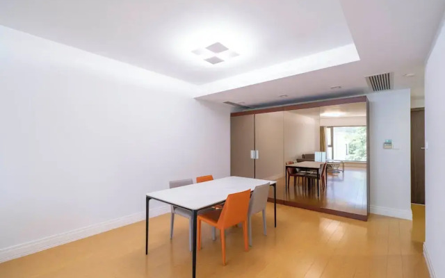 Tyms Modern 2BR 1BA Suite Xujiahui Metro