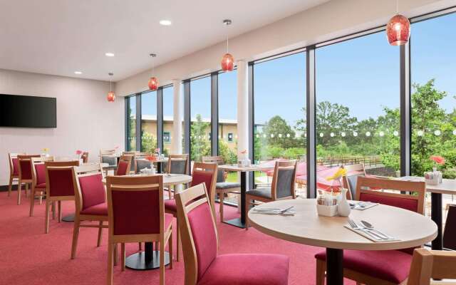 Ramada by Wyndham Cobham