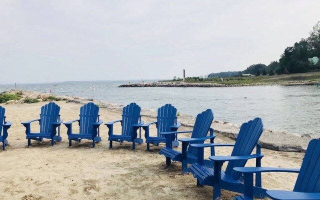 Friday Harbour Resort