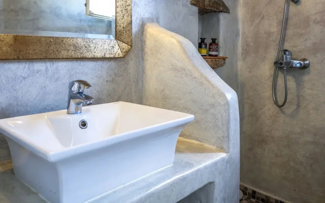 Ortus White Mykonian Luxury Villa