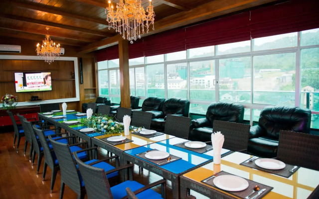 Sira Grande Hotel and Spa