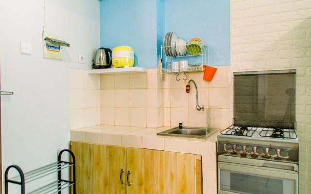 Restful And Comfy 2Br At Serpong Greenview Apartment